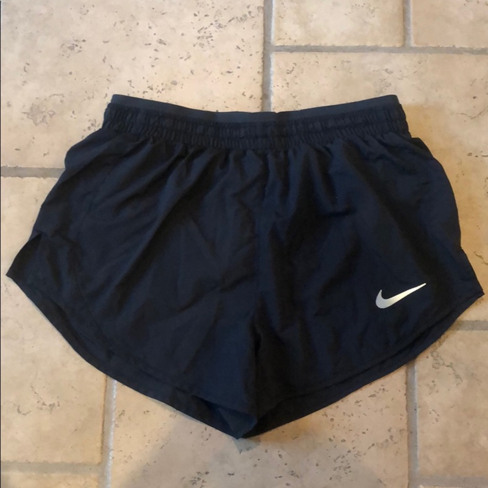 Nike running shorts size xs
